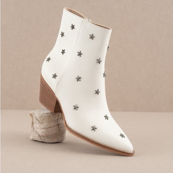 Star Studded Western Boots - OASIS SOCIETY - Picture 3 of 7